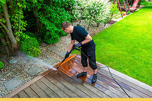 Why It’s Important to Consider a Handyman to Pressure Wash Your Outside Space