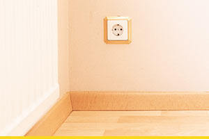 How to paint skirting boards